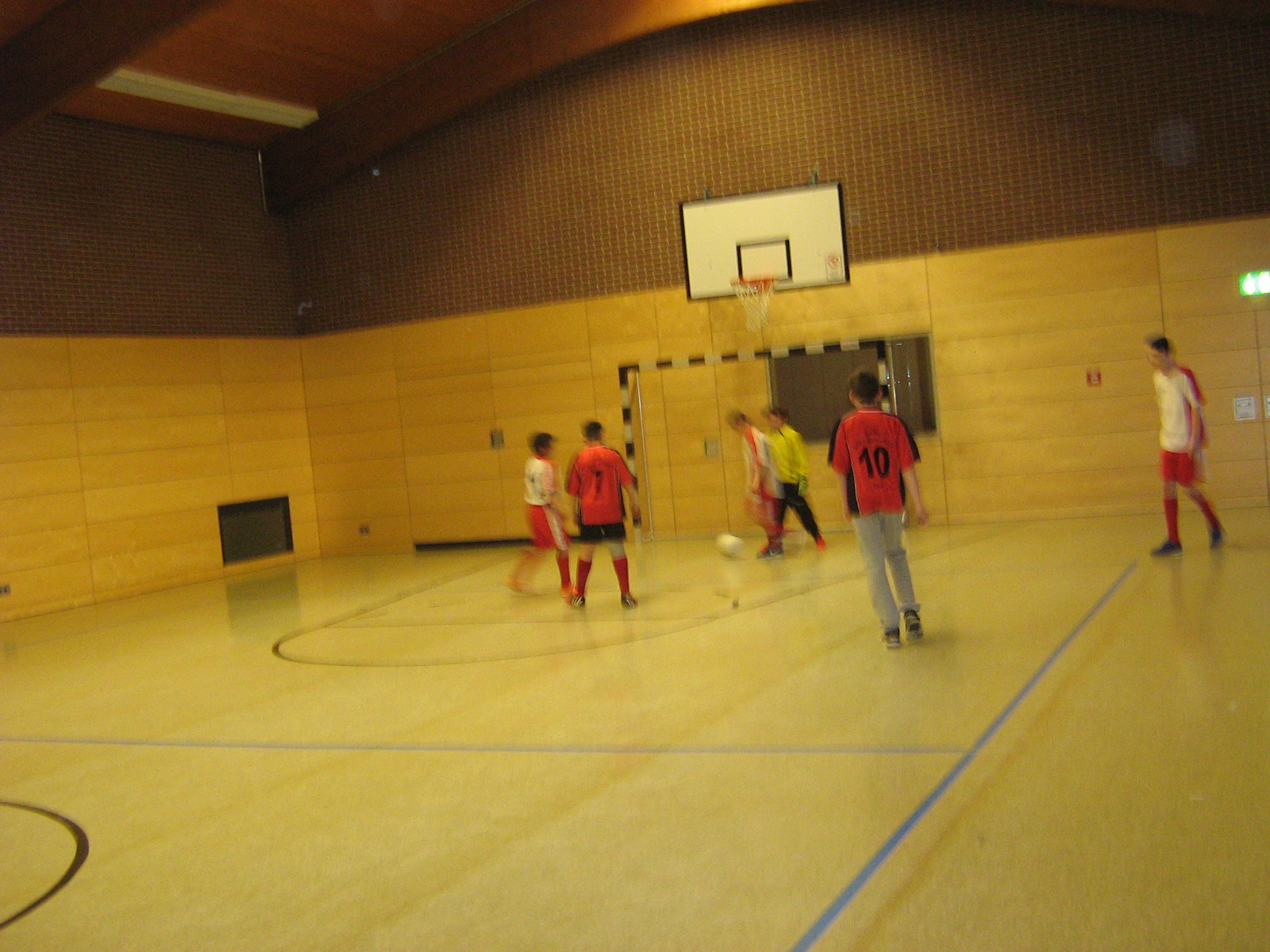 FUSSBALL