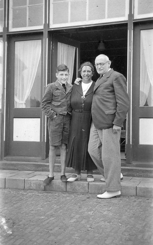 mit Eltern Duisburg 1937