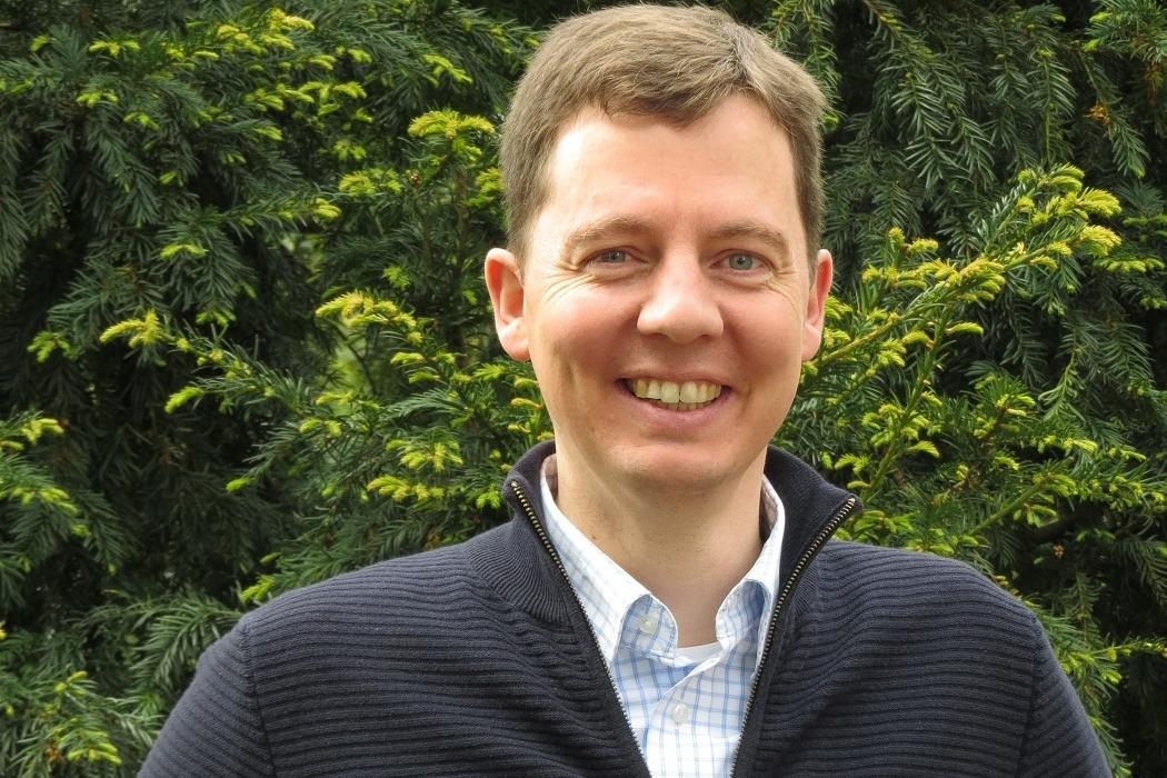 Dr. Stefan Voges