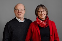 Regionalvikar Ulrich Clancett und Elisabeth Laumanns (es fehlt: Annette Diesler) Regionalteam Mönchengladbach