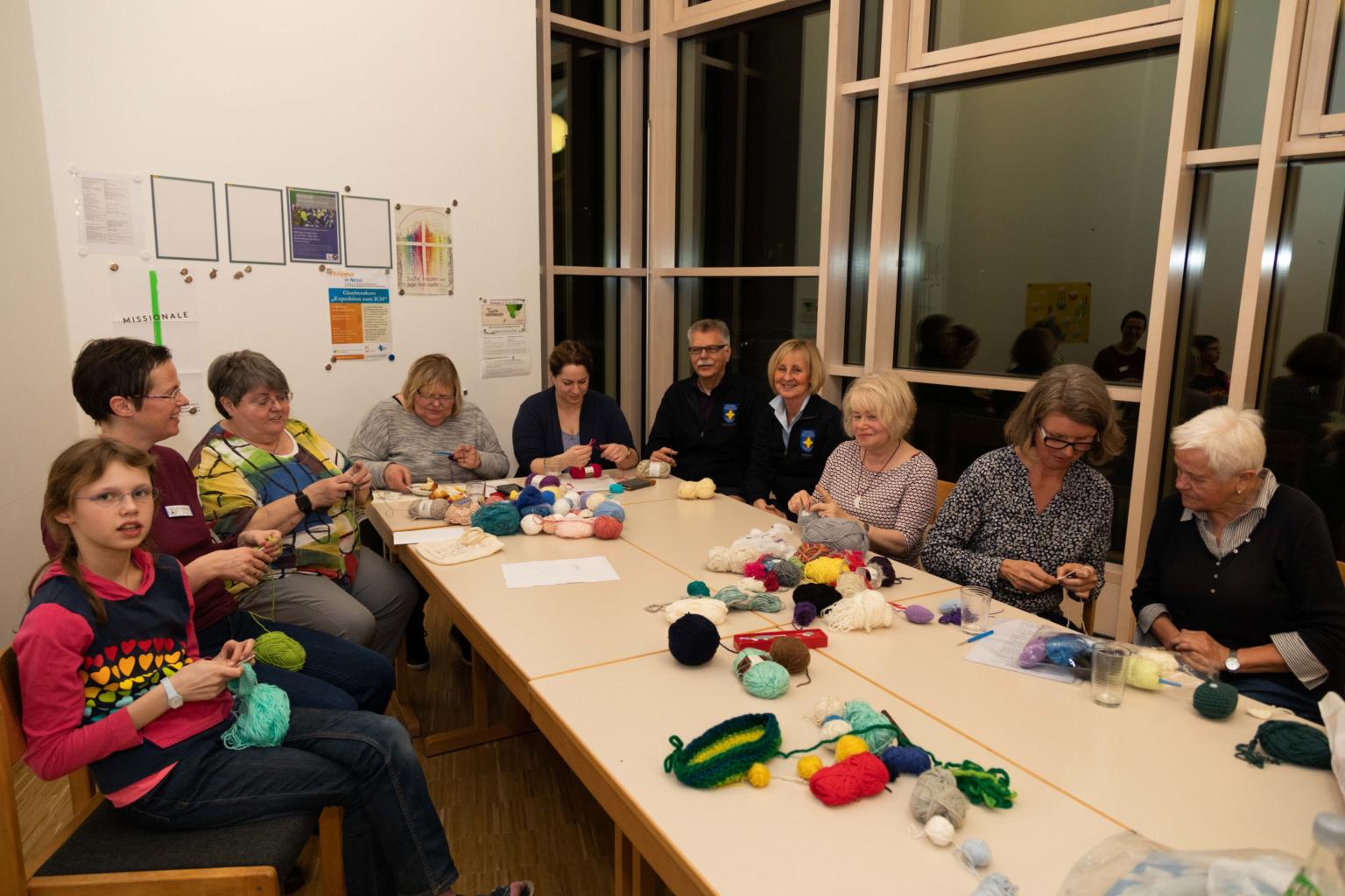 Häkel-Event für die ökomenische Notfallseelsorge Neuss (c) Roland Zerwinski (NFS-Krefeld)