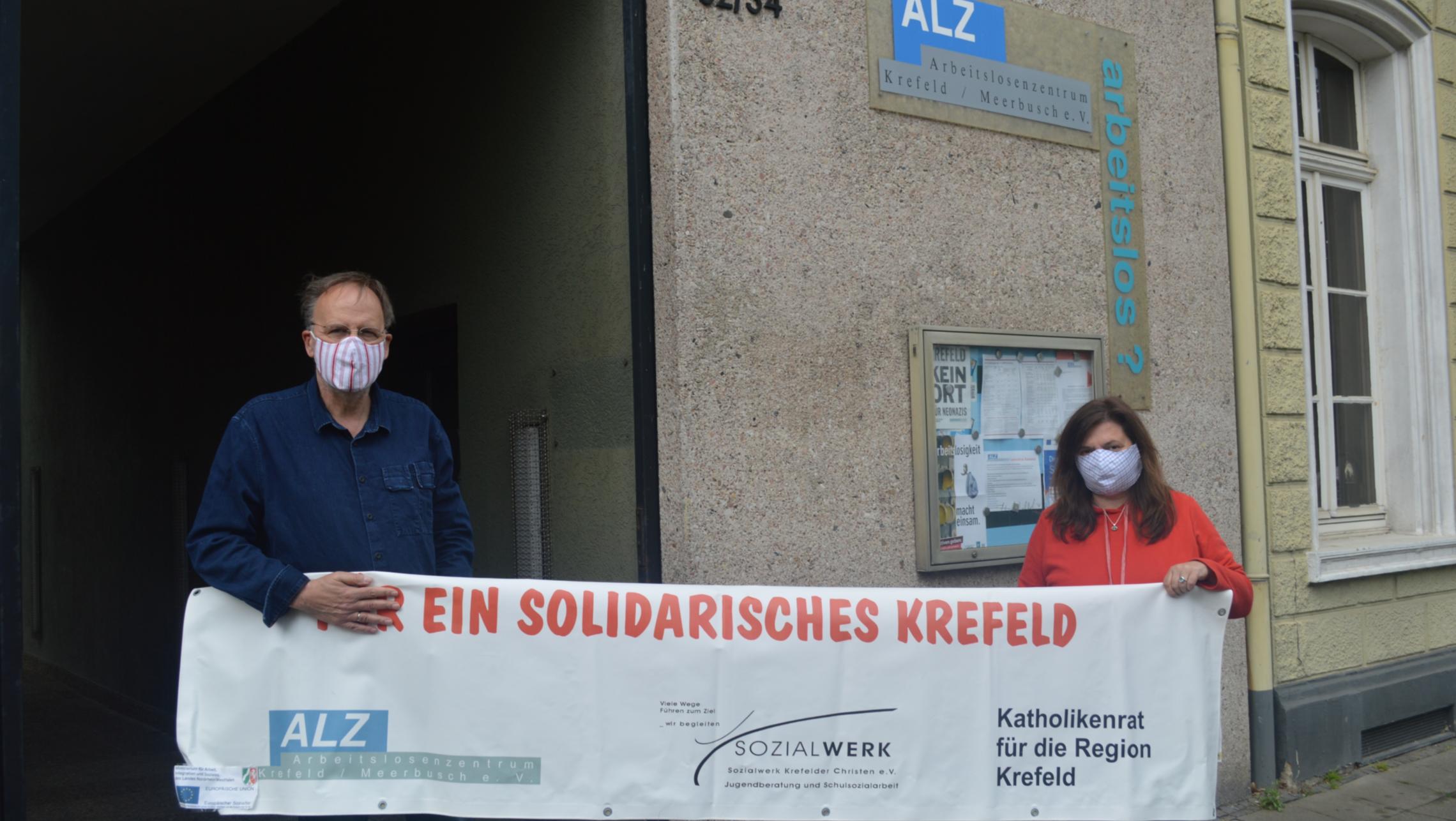 Auch die Demos zum 1. Mai mussten ausfallen - hier beteiligt sich, virtuell, das ALZ Krefeld unter dem Motto 'Solidarisch ist man nicht allein'