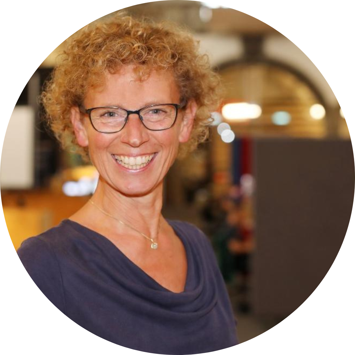 Angela Reinders