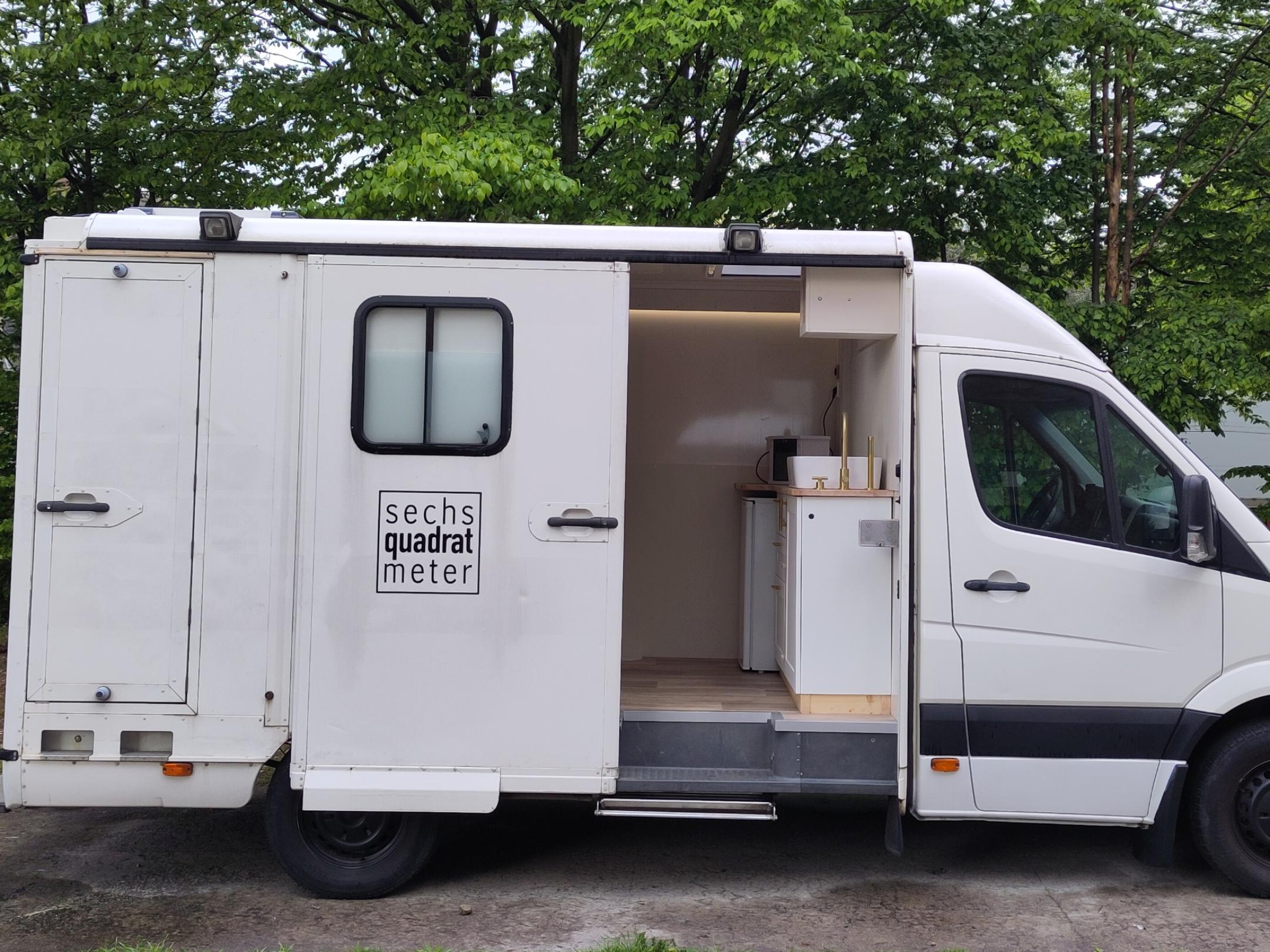 Die Grundlage des VisionVans ist ein umgebauter Rettungswagen.