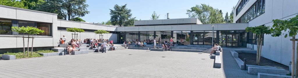 Bischöfliches Albertus-Magnus-Gymnasium