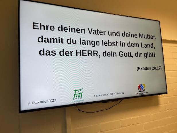 Exodus 20,12 (c) Familienbund Aachen