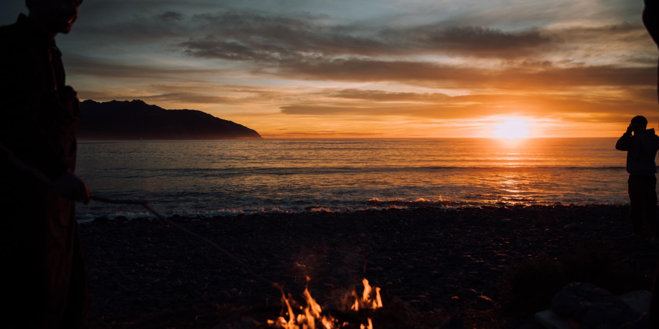Lagerfeuer am See