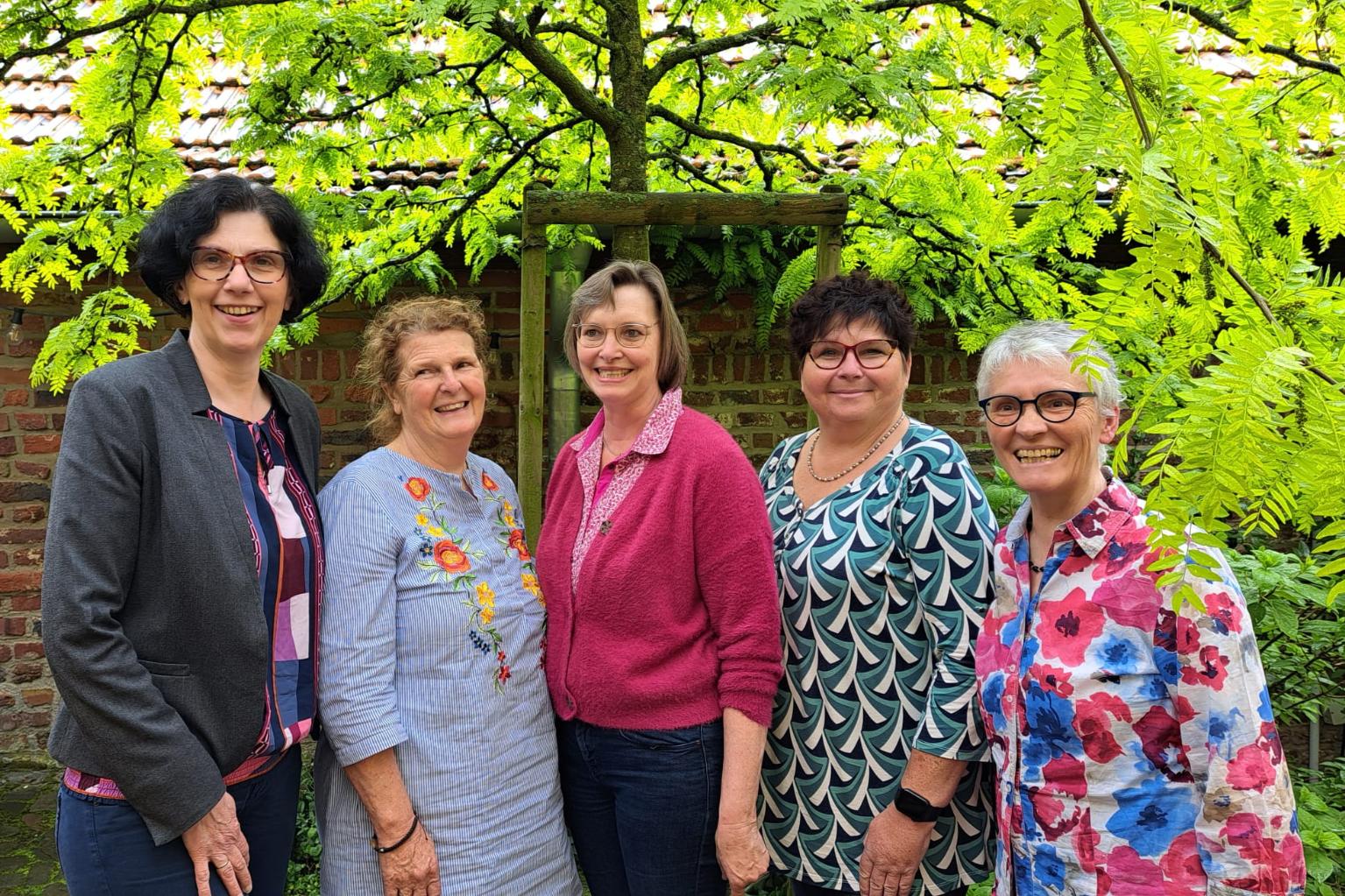 v.l.n.r.: Eva Jessen, Brigitte Kempny, Michaela Klüttermann, Babette Sanders, Irmgard Zielenbach