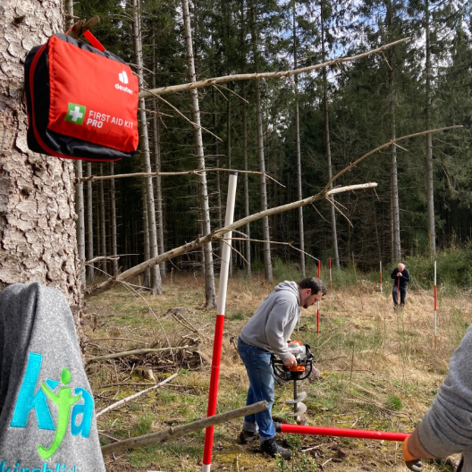 Baumpflanzaktion von der KJA Düren Eifel