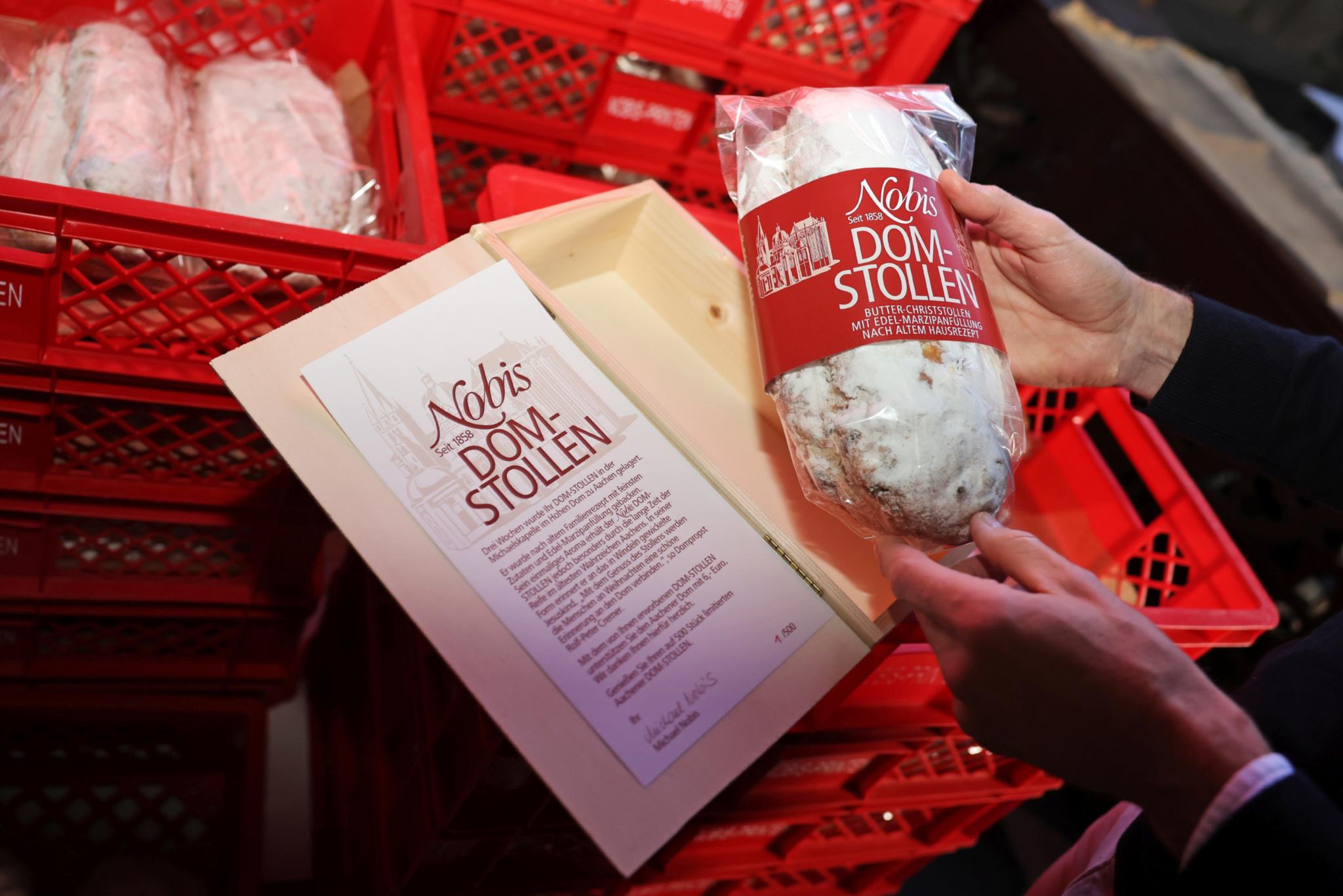 Bild eines Original Aachner Domstollens