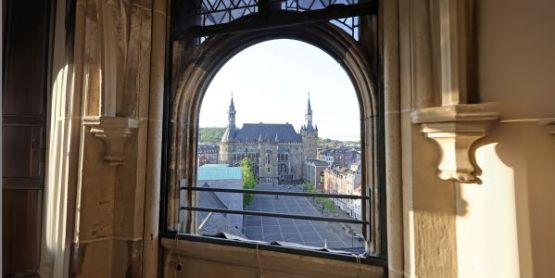 Aussicht  vom Aachener Dom auf das Rathaus