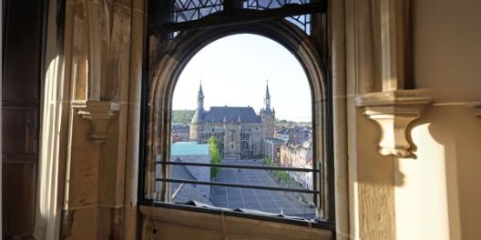 Aussicht  vom Aachener Dom auf das Rathaus