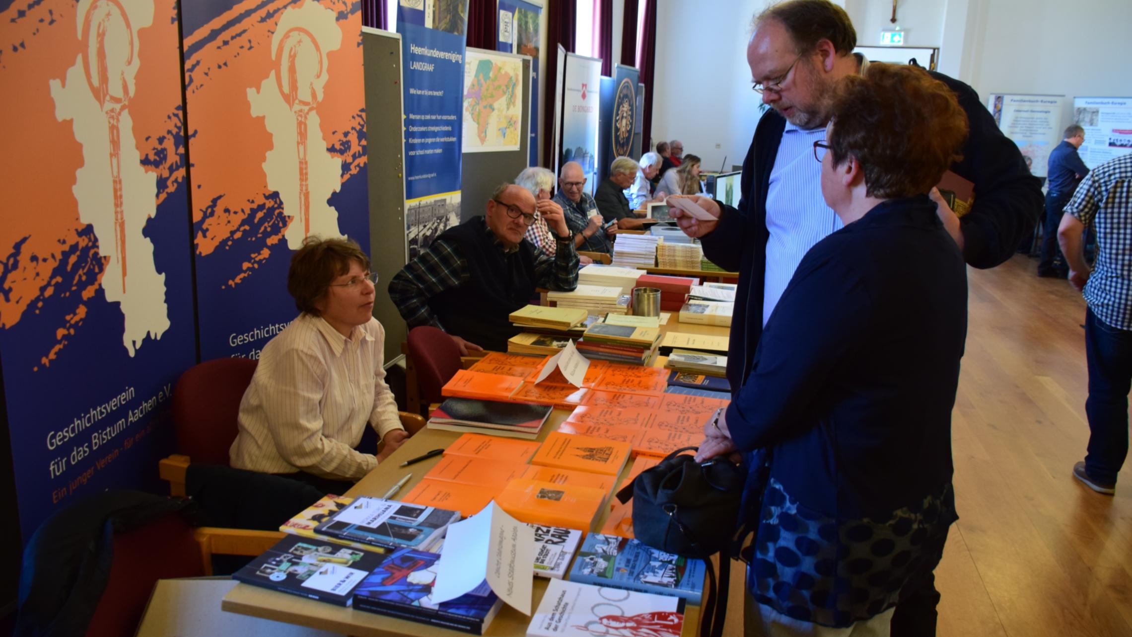 Geschichtsverein beim 3. Euregionalen Geschichtsmarkt in der Abtei Rolduc