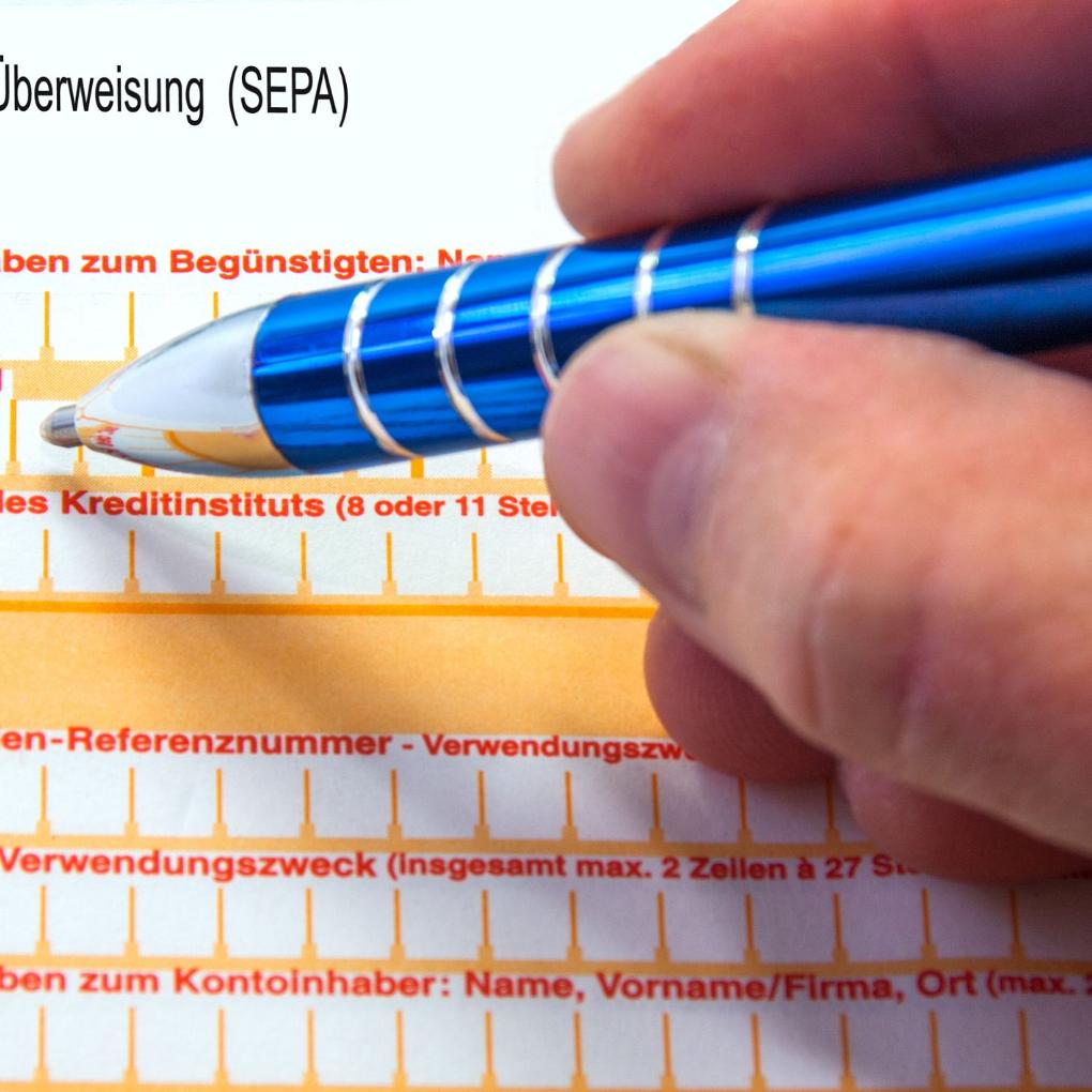<a href='https://secure.spendenbank.de/kreditkarten/karte.php?oid=4991129' target='_blank'>direkt zur Online-Spende</a>