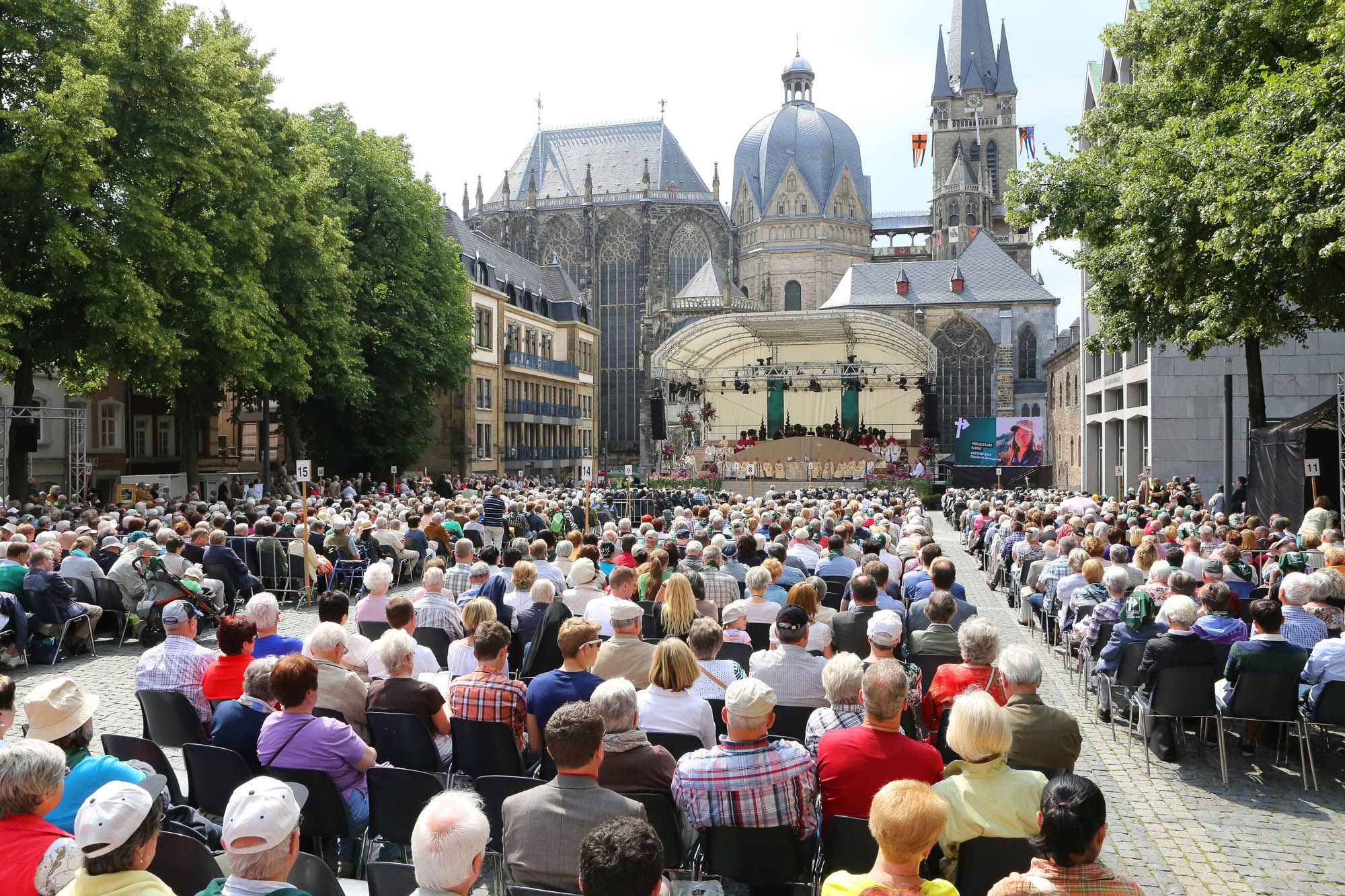 Pilgergottesdienst mit Erzbischof Hans-Josef Becker