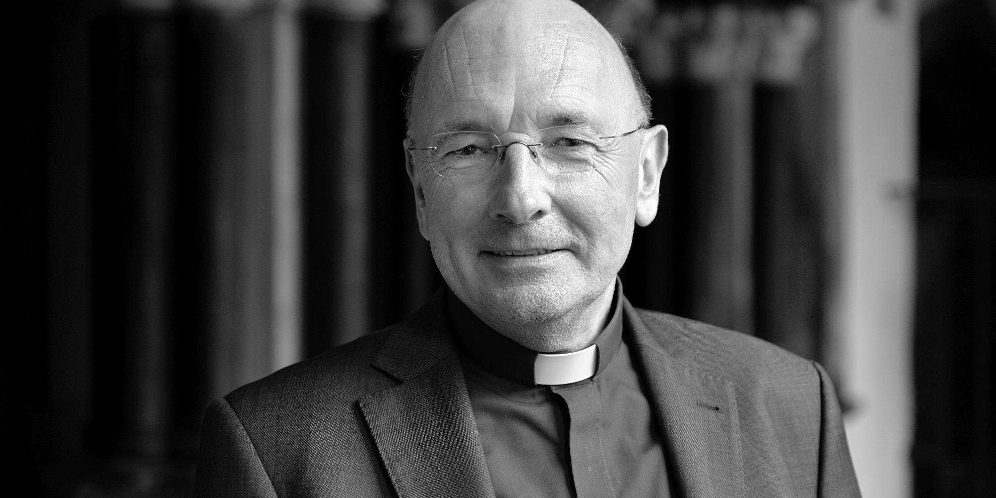 + Domkapitular Pfr. Heiner Schmitz