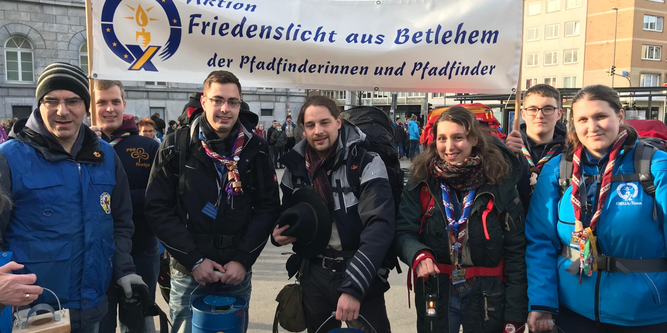 2019: Das Friedenslicht ist am Aachener Hauptbahnhof angekommen