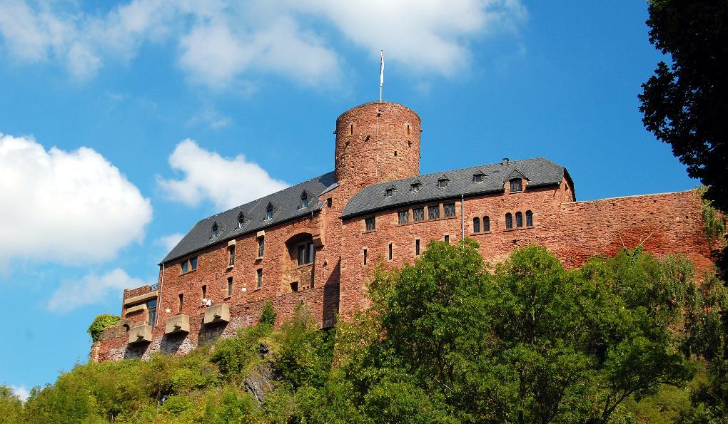 Burg Hengebach in der Eifel