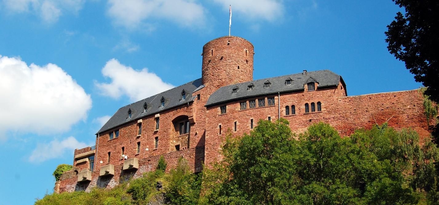 Burg Hengebach in der Eifel