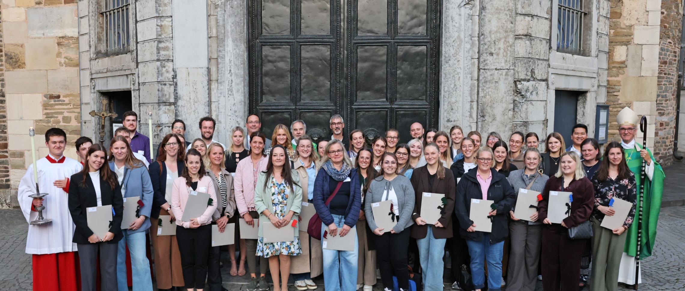 42 Religionslehrkräfte erhalten ihre kirchliche Beauftragung (Missio canonica)
