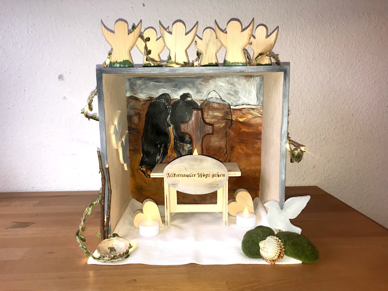 'Du gehst mit' von Jutta Busch und Bewohner/-innen des Anna-Schoeller-Hauses Düren
