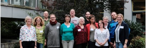 v.l.n.r.: Caroline Braun (Bistum Aachen), Martina Reiners ( ev. Kinder- und Jugendhilfe Brand), Kester Looser ( Alexianer Krankenhaus), Jörg Basten ( Alexianer Krankenhaus), Lia van Staveren (Sprungbrett e.v.), Frank Vitzer, Renate Wenzl, Oliver Stöber, Britta Heinen ( Alexianer Krankenhaus), Bianca Meisen, Sabine Raida, Gil Ballmann, Tina Dellannay (ALI e.V.)