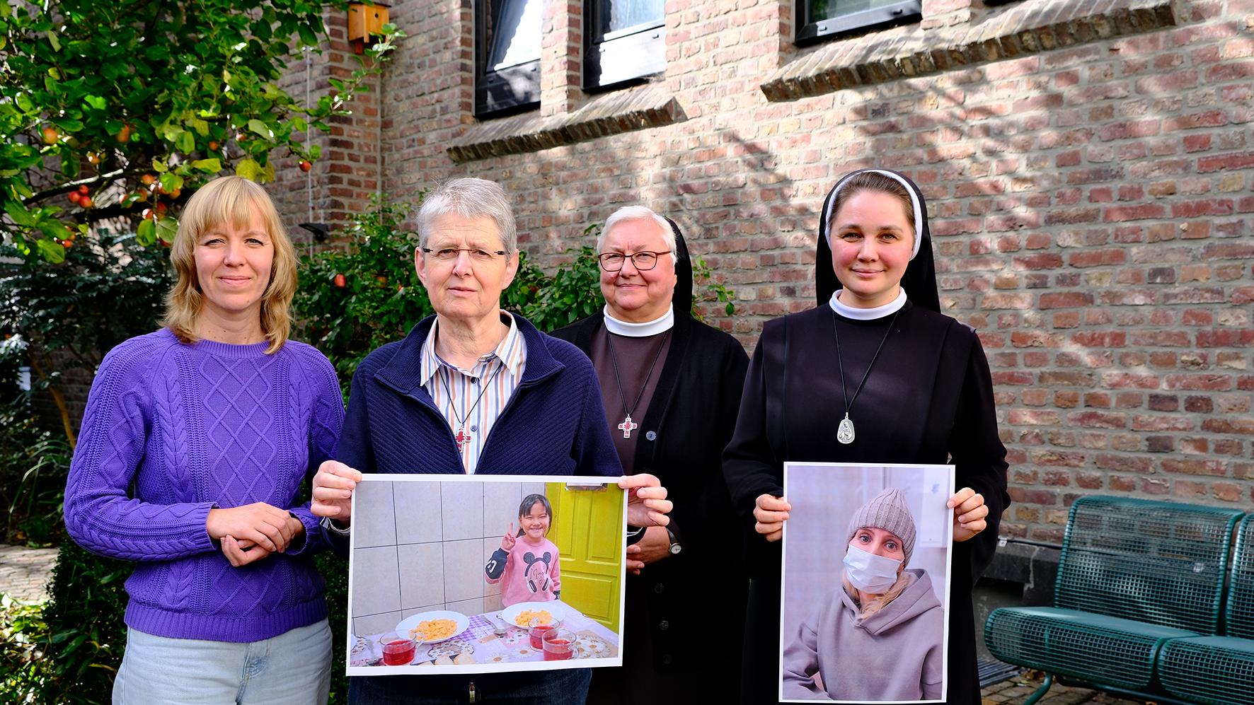Natlaja Sokolova, Schwester Maria Ursula, Schwester M. Martha und Schwester Daria (von links nach rechts.)
