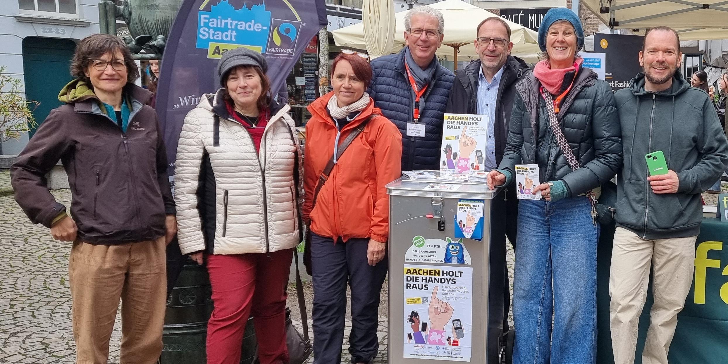Bei den Fairtrade-Aktionstagen der Städteregion Aachen wurde u. a. auf die Handysammelaktion von missio aufmerksam gemacht.