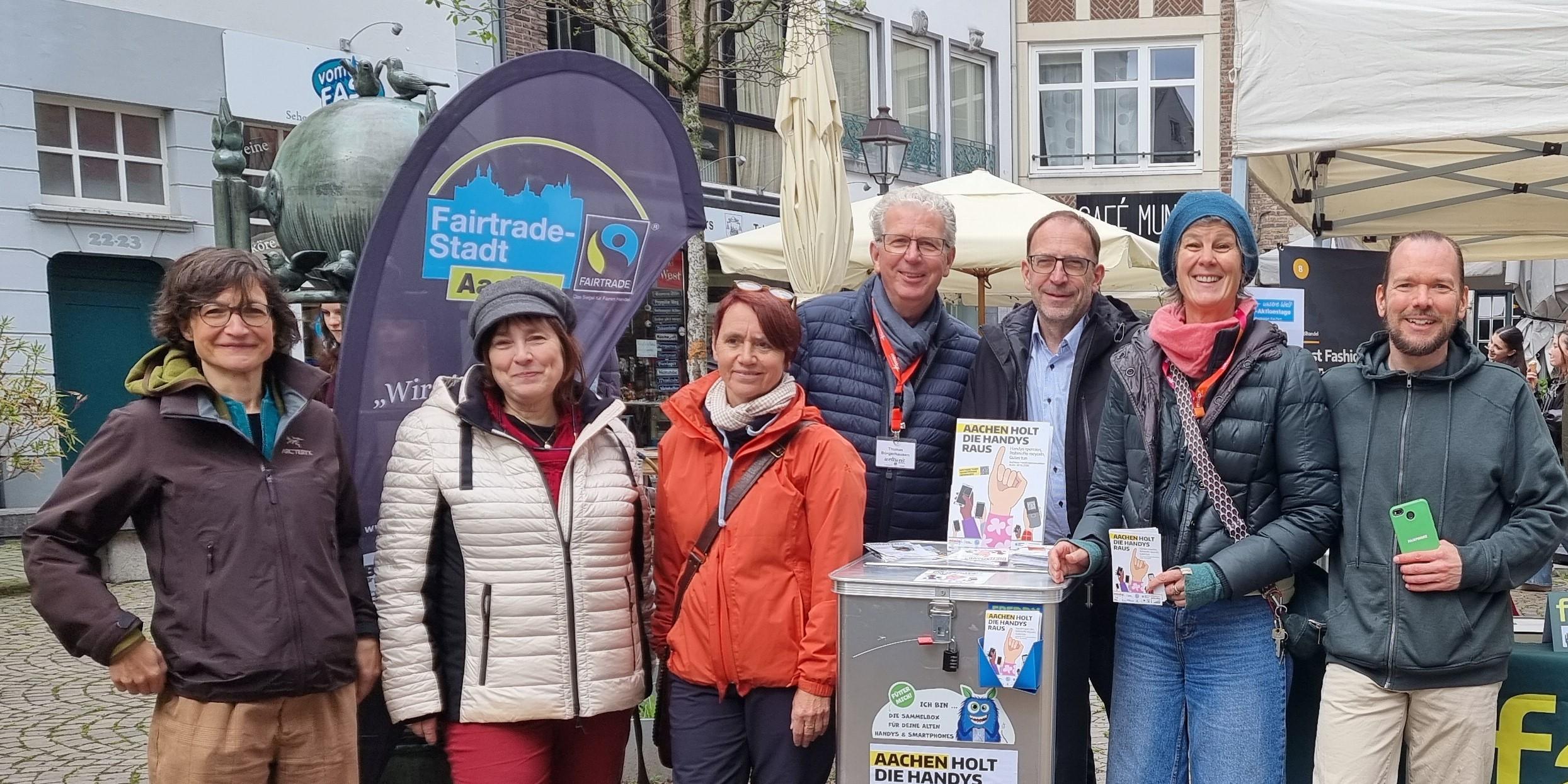 Bei den Fairtrade-Aktionstagen der Städteregion Aachen wurde u. a. auf die Handysammelaktion von missio aufmerksam gemacht.