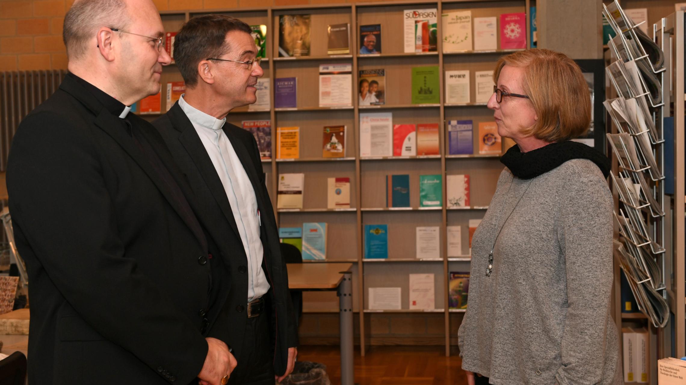 Bischof Dieser besucht missio