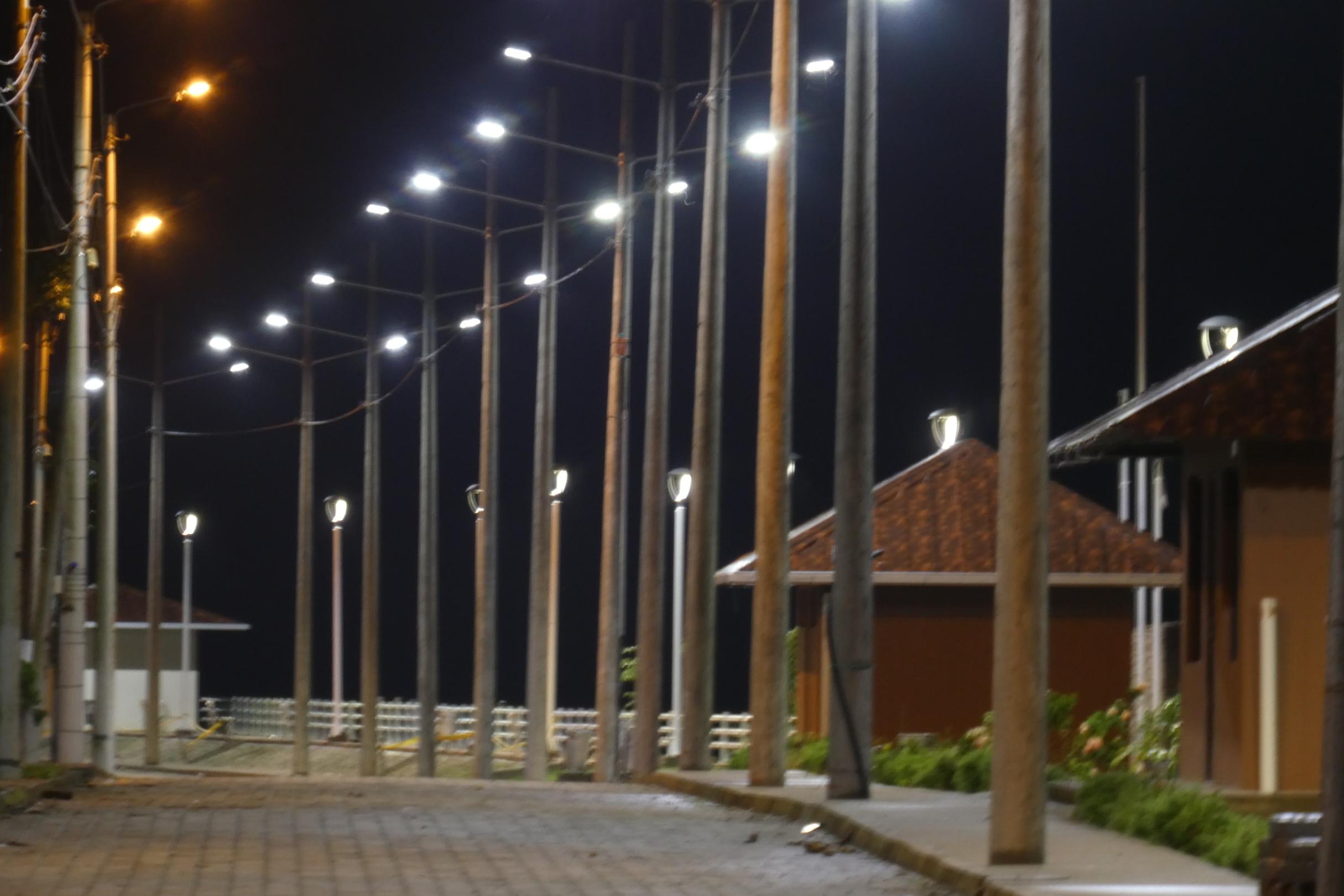 Die neue Flusspromenade in Nuevo Rocafuerte