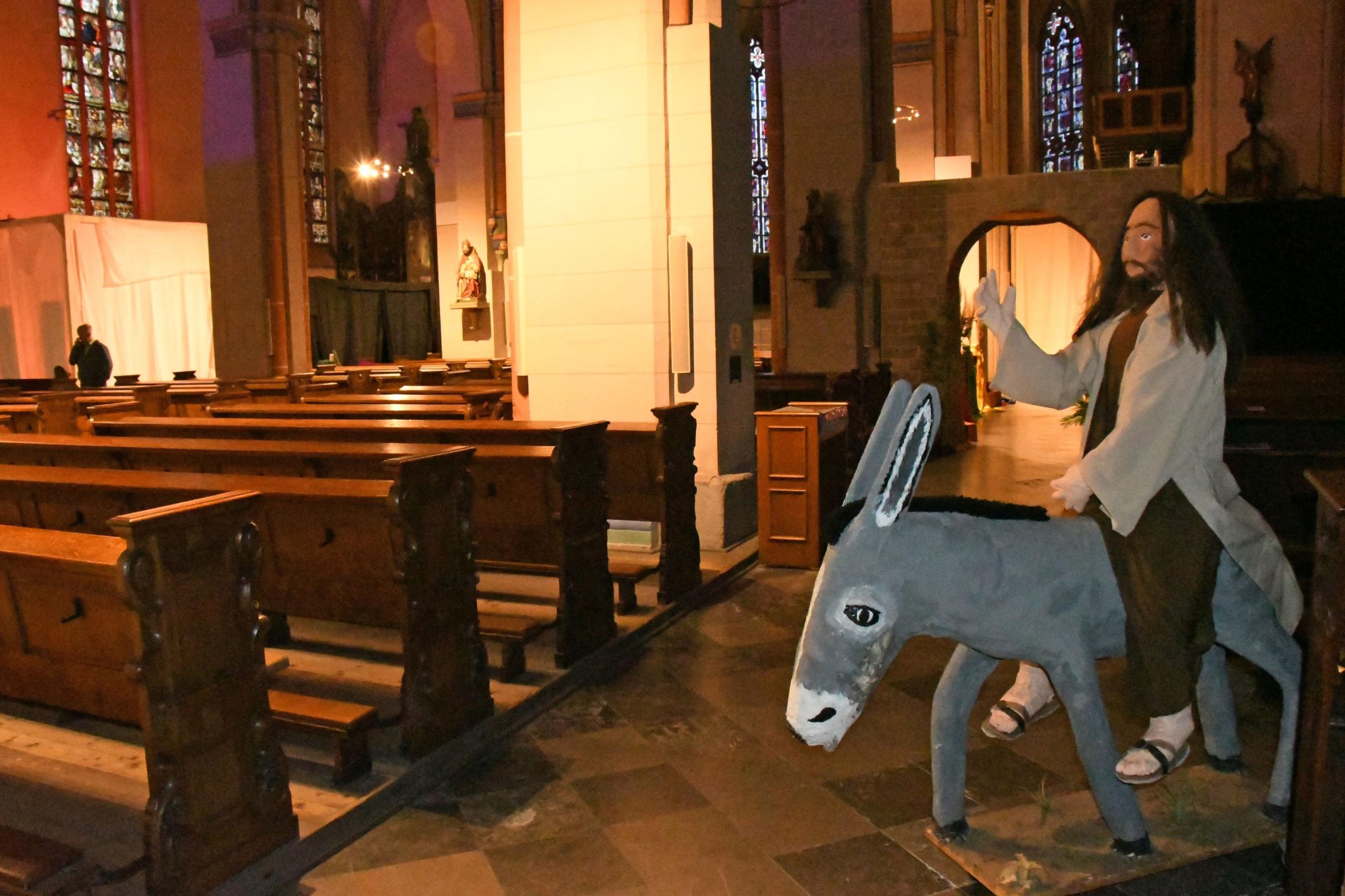 Vom 1. März bis 6. April 2026 lädt der Ostergarten Kempen wieder in die Kirche St. Mariae Geburt ein.