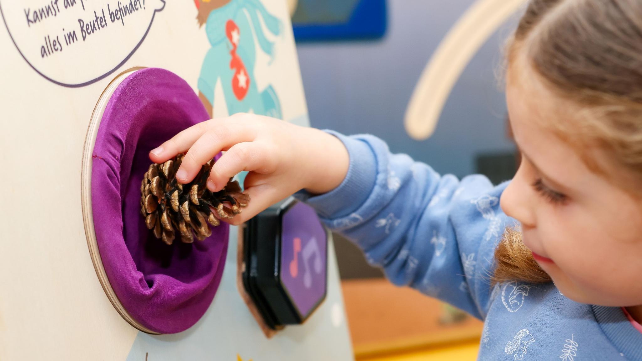 Die Ausstellung Komm mit durch's Kirchenjahr ist mobil