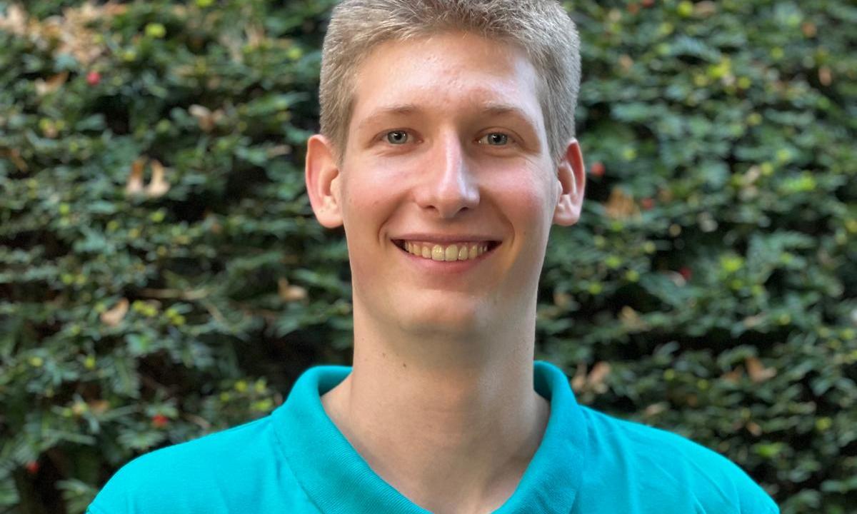 Jonas van Stigt engagiert sich ehrenamtlich in der KaBo Kinderkirche