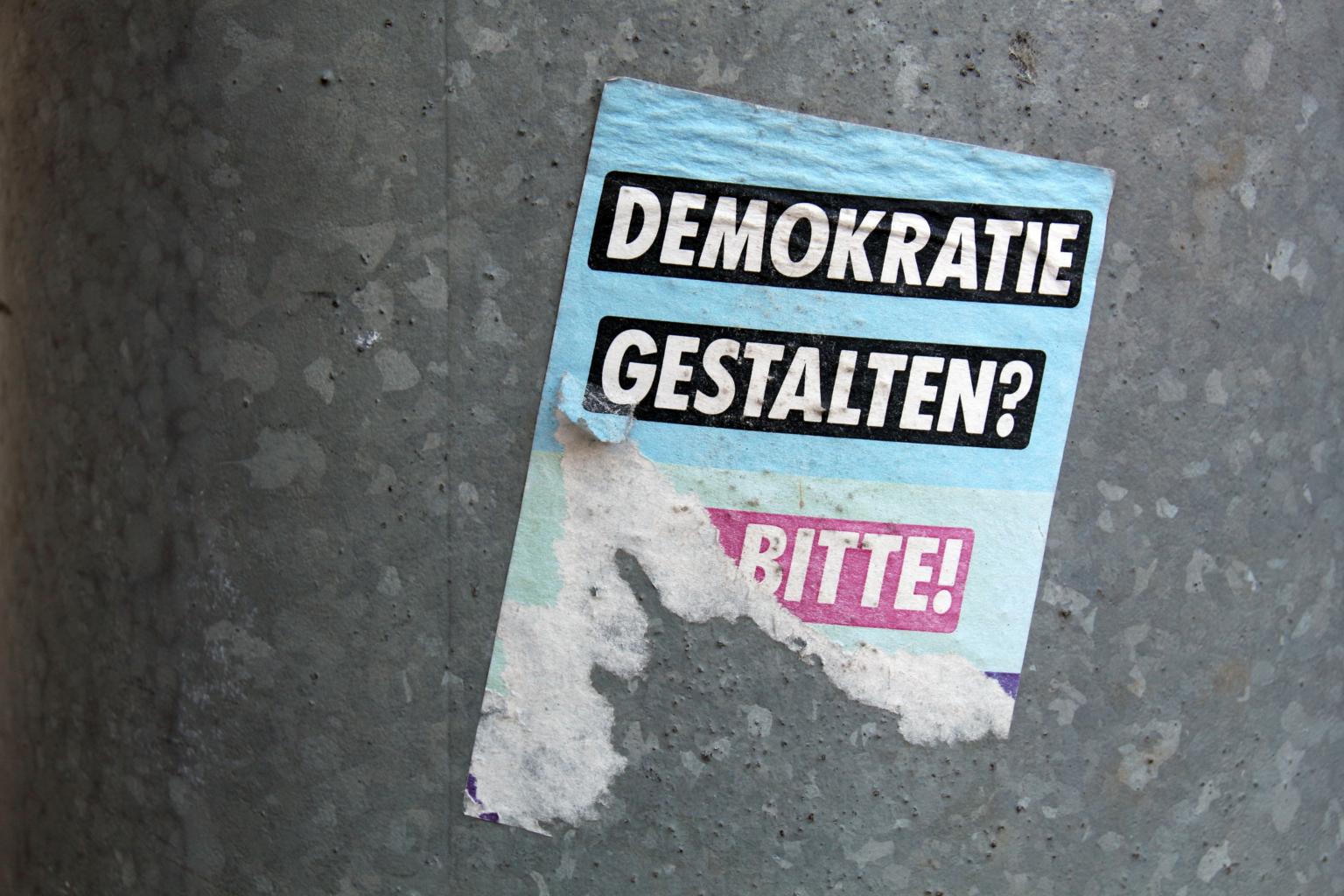 8955_bitte_demokratie_gestalten_by_peter_weidemann_pfarrbriefservice (c) Peter Weidemann/Pfarrbriefservice.de