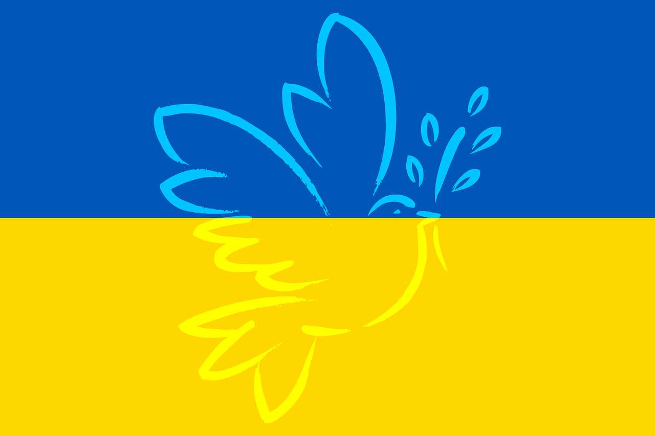 Ukraine-Flagge mit Friedenstaube