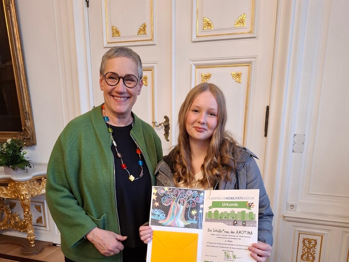 AMOTIMA-Klasse gewinnt 3. Platz bei der Kreide-Challenge