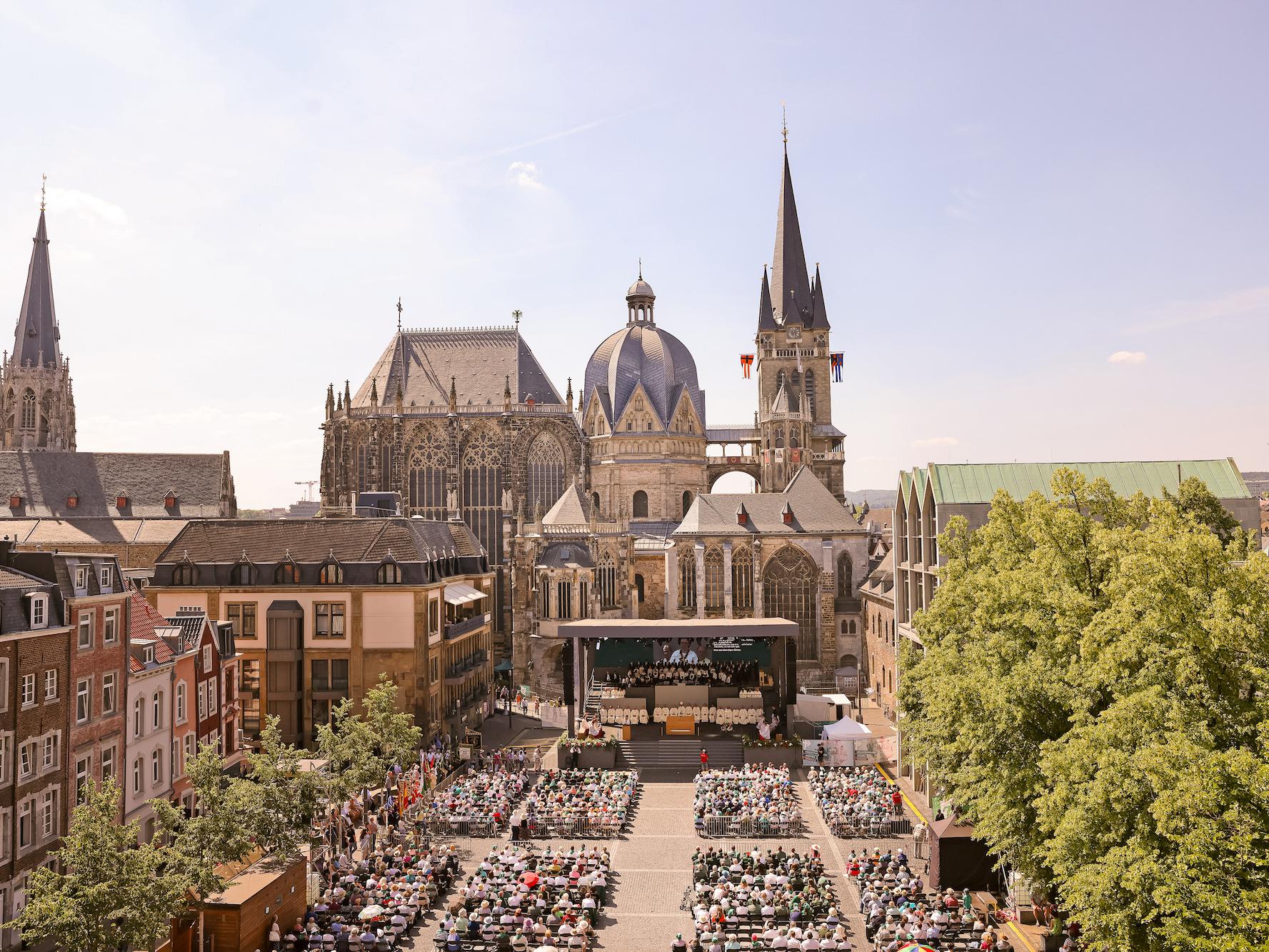 Kraft und Hoffnung (c) Domkapitel Aachen/Andreas Steindl