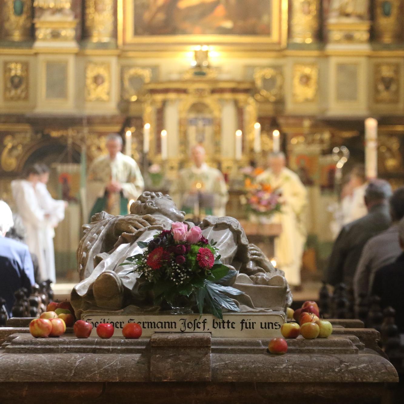 Der Eröffnungsgottesdienst wird am 11. März um 18.30 Uhr in der Basilika Steinfeld gefeiert.