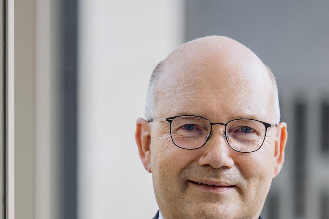 Es bedarf der weiteren Aufarbeitung der belasteten Vergangenenheit, betont Bischof Helmut Dieser.