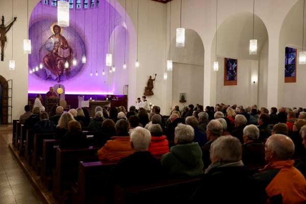 „Gerade das Ehrenamt trägt unsere Pfarreien und Kapellengemeinden“, bedankte sich Pater Wieslaw Kaczor SDS bei allen ehrenamtlich Tätigen.