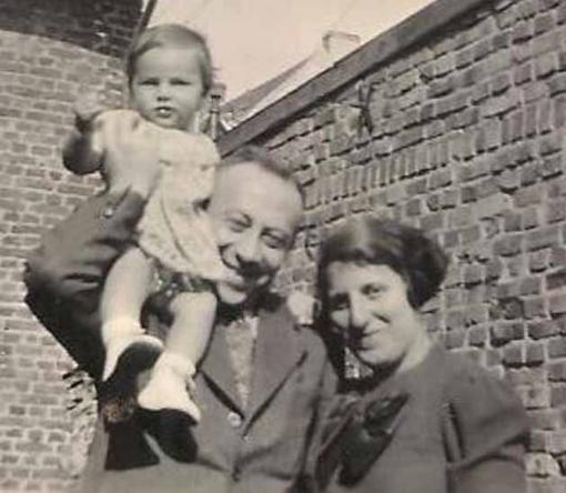 Alwin und Selma Gottschalk mit ihrer Tochter Dina 1934