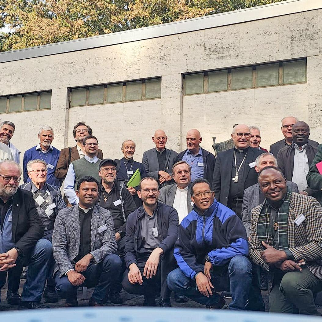 Priester und Diakone der internationalen Kleriker-Vereinigung „Europax“ aus den Euregio-Diözesen Hasselt, Lüttich, Roermond, Luxemburg und Aachen nahmen an einem Treffen im Aachener Bischof-Hemmerle-Haus teil.