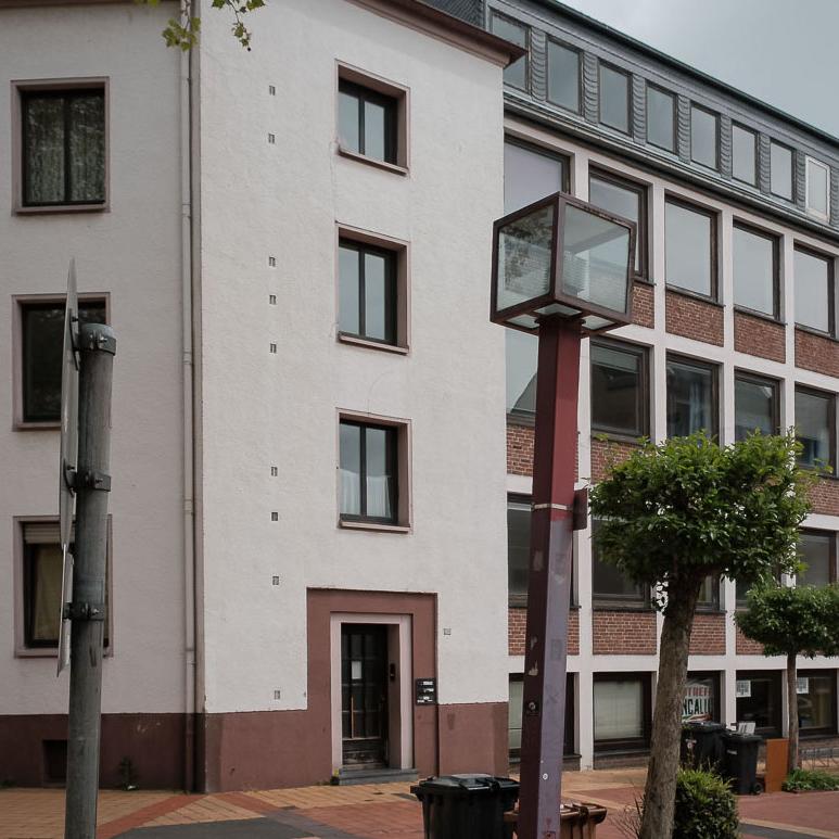 Der Gebäudekomplex in der Stiftsherrenstraße beherbergt unter anderem die Verwaltung und Offene Jugendarbeit der Pfarrei Heilig Geist Jülich.