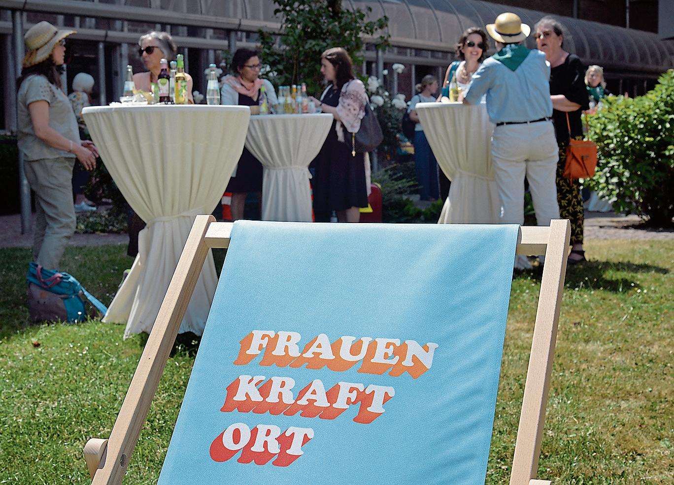 Die Idee  hinter dem „Frauenkraftort“ zur Heiligtumsfahrt ist aufgegangen. Daran soll  angeknüpft werden.