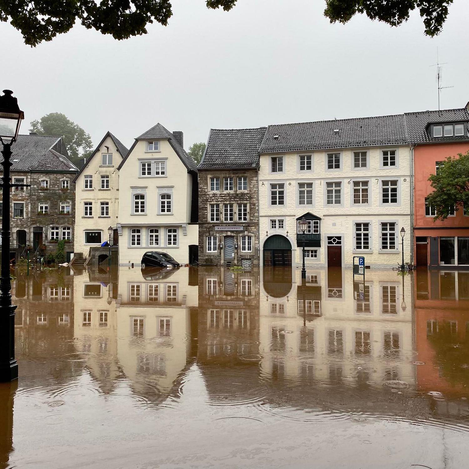 Kornelimünster war einer der Orte im Bistum Aachen, der überflutet wurde. Die Wucht der Wassermassen, durch  die andernorts auch Menschen starben, traumatisierte viele Betroffene.