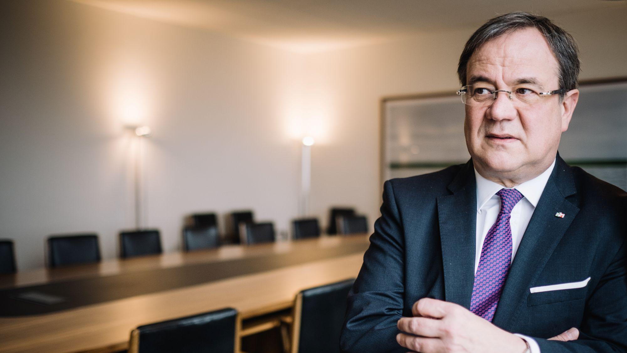 Vor seiner Zeit als NRW-Ministerpräsident, Kanzlerkandidat und Bundestagsabgeordneter war Armin Laschet Chefredakteur der Kirchenzeitung für das Bistum Aachen.