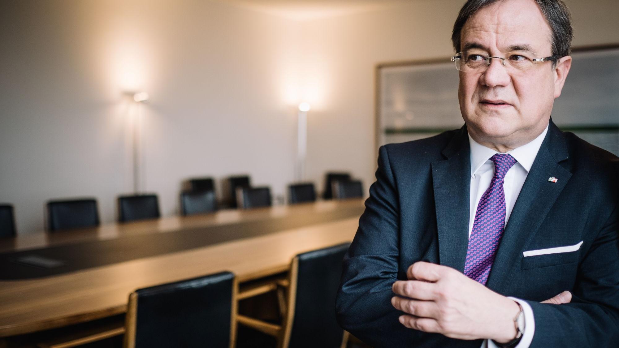 Vor seiner Zeit als NRW-Ministerpräsident, Kanzlerkandidat und Bundestagsabgeordneter war Armin Laschet Chefredakteur der Kirchenzeitung für das Bistum Aachen.