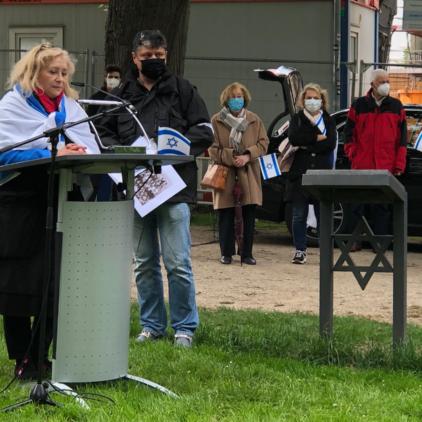 Leah Floh, Vorsitzende der Jüdischen Gemeinde in Mönchengladbach, kritisiert den Umgang in Deutschland mit Antisemitismus.