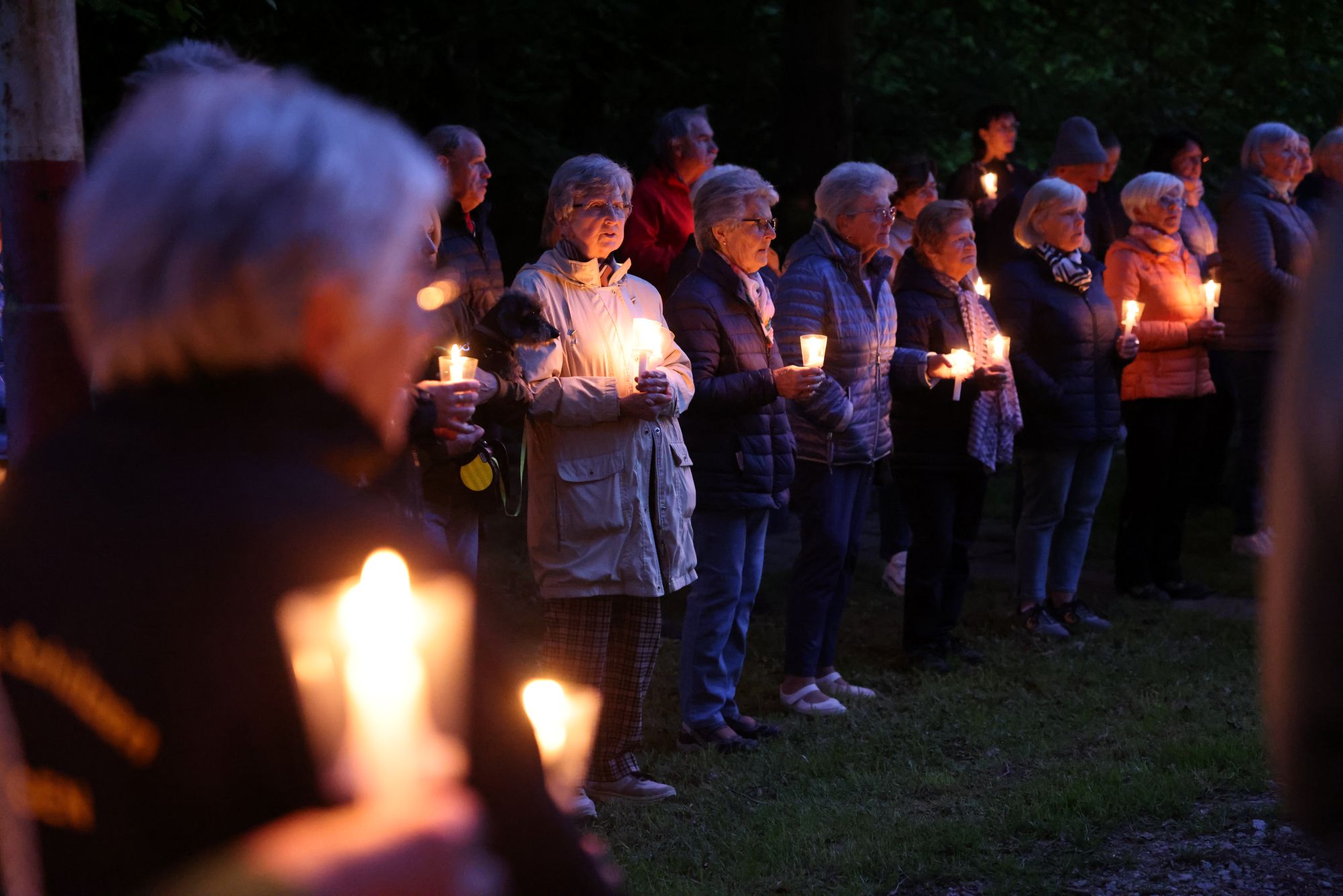 Die Kerzen waren ein Zeichen des Friedens in einer von Kriegen erschütterten Welt.